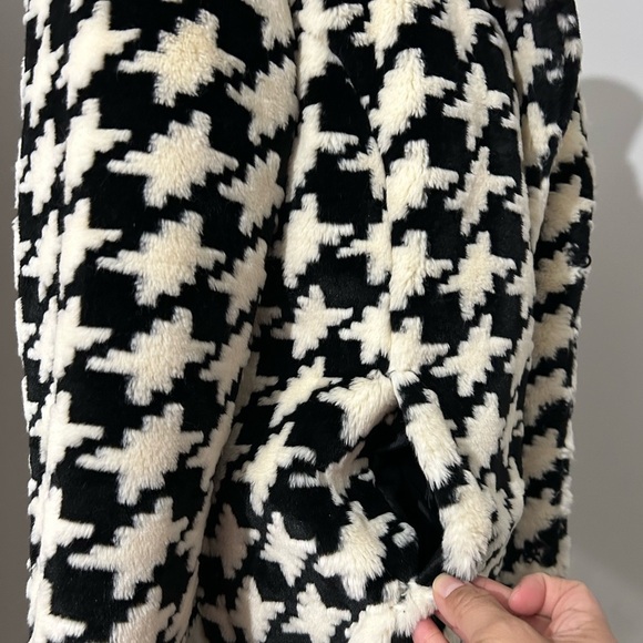 Express women’s long coat New without tags size 9-10 - Picture 5 of 12